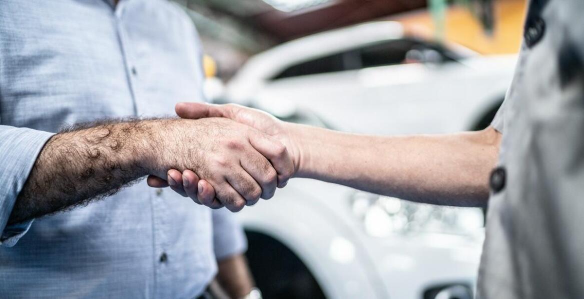 Co trzeba wiedzieć przed sprzedażą samochodu do skupu – kluczowe informacje