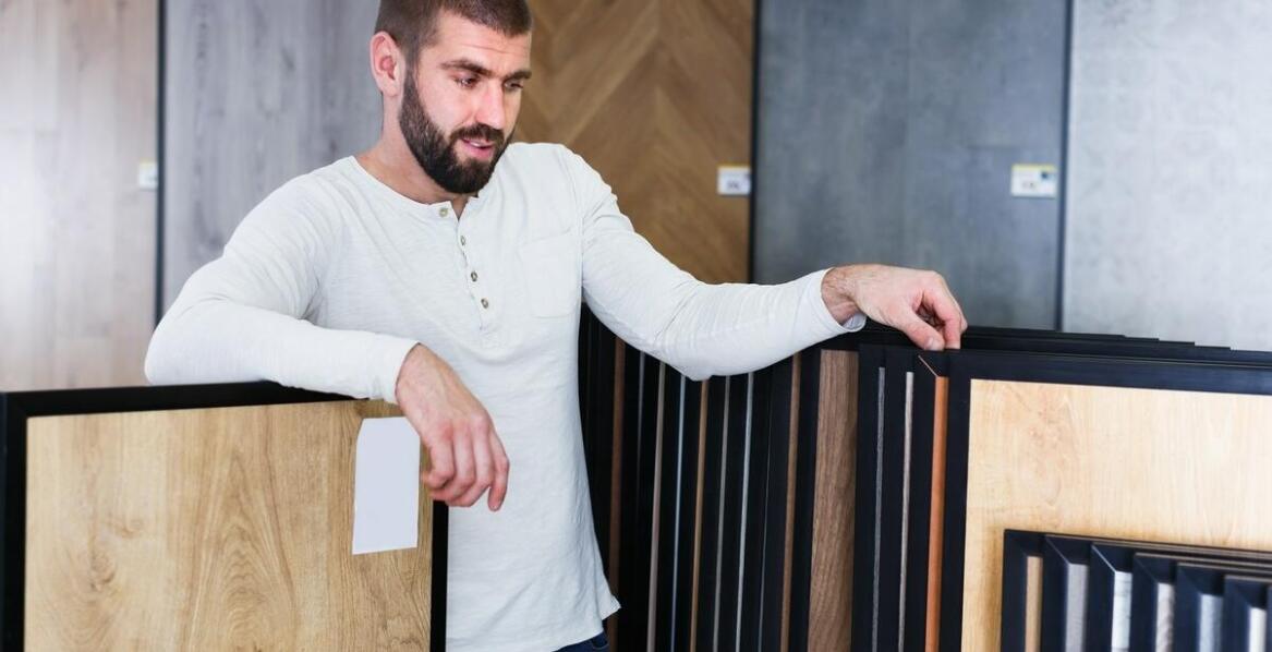 Meble na wymiar do każdego wnętrza – inspiracje, style i praktyczne zastosowania