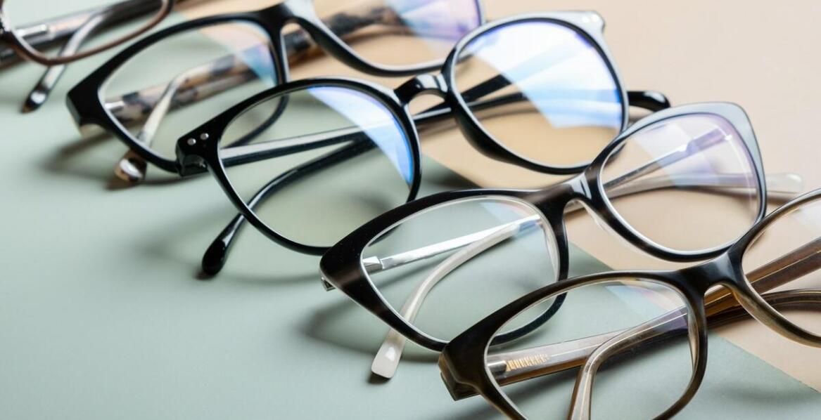 Okulary progresywne – jak działają i czym różnią się od standardowych?
