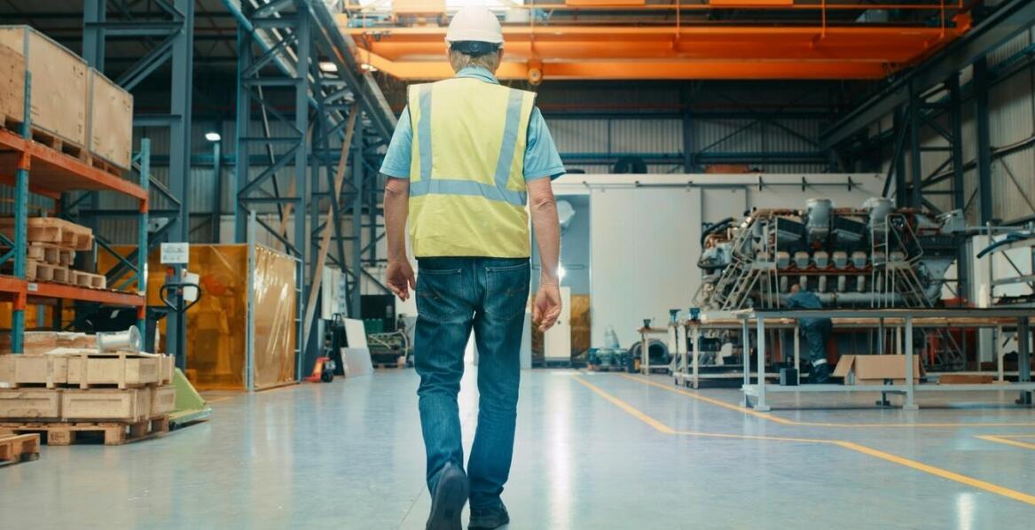 Spodnie robocze Urgent – trwałość i funkcjonalność w różnych zawodach