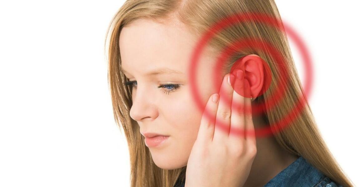 Objawy niedosłuchu – jak je rozpoznać i kiedy zgłosić się na badania?