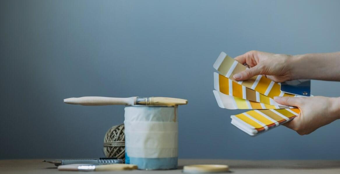 Bobiny papierowe – jak są produkowane i czemu zawdzięczają popularność?