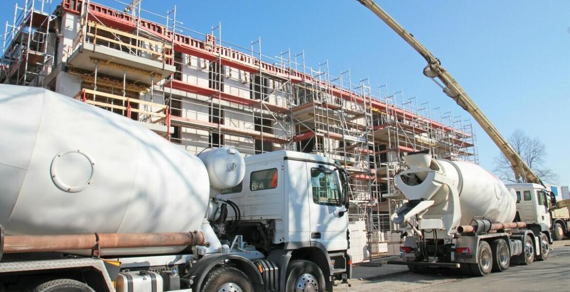 Utwardzanie podłoża: jakie normy i standardy muszą być spełnione?