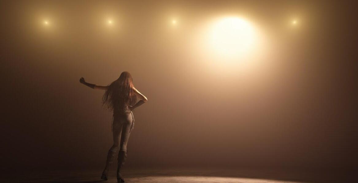 W jakim wieku Maria Noszczyk rozpoczęła karierę aktorską?