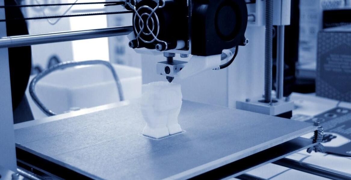 Jak usługi druku 3D mogą wspierać rozwój projektów inżynieryjnych?