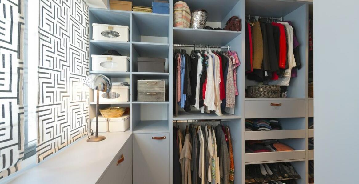 Garderoby Gdańsk – porady dotyczące organizacji przestrzeni do przechowywania odzieży