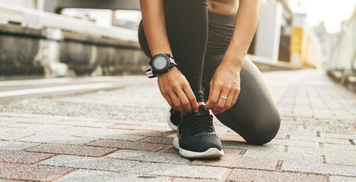 Wybór odpowiednich joggerów damskich: na co zwrócić uwagę przy zakupie?