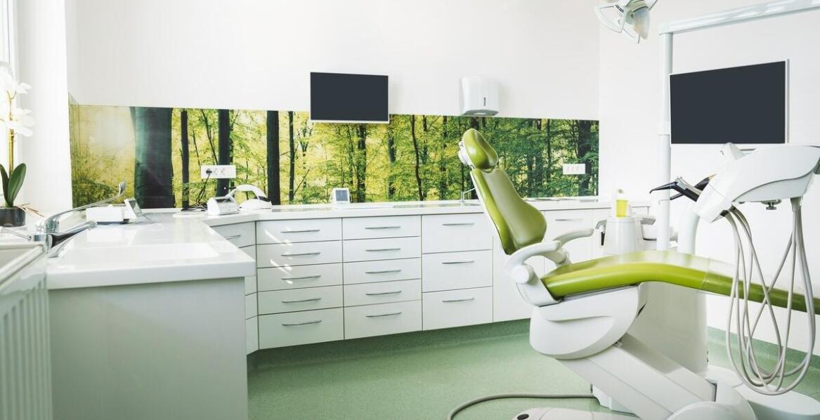 Profilaktyka stomatologiczna - jakie zabiegi oferujemy dla utrzymania zdrowej jamy ustnej?