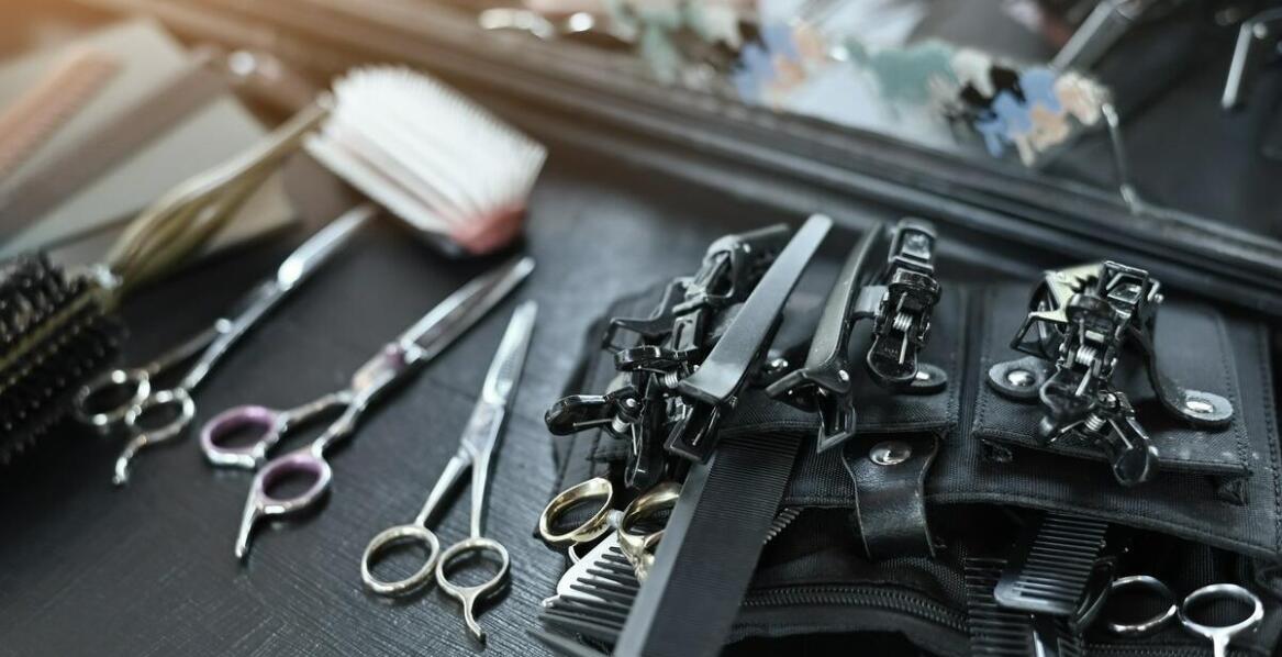 Przewaga profesjonalnych akcesoriów w efektywności przedłużania włosów