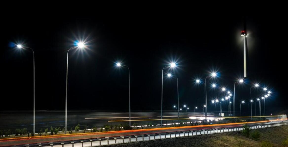 Jak technologia pulsacji światła wpływa na efektywność oświetlenia zewnętrznego?