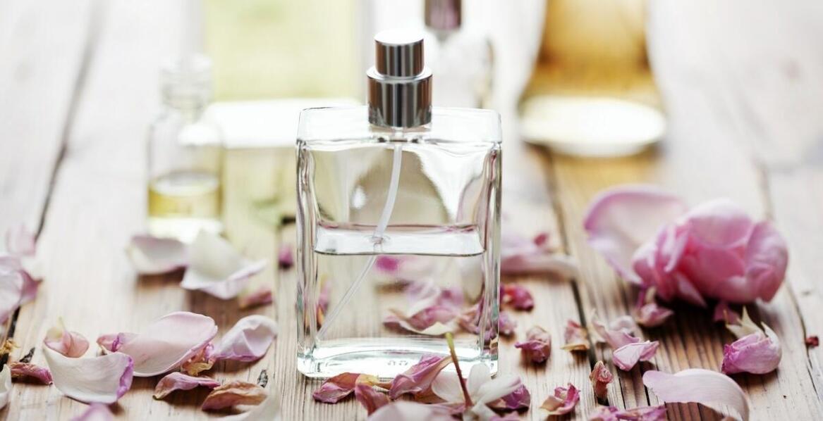 Co wyróżnia renomowanego producenta francuskich perfum lanych?