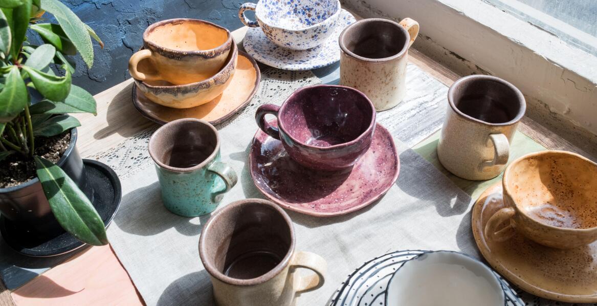 Ceramic mugs in traditional and modern designs