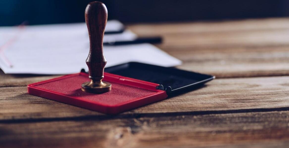 Jakie są różnice między różnymi rodzajami aktów notarialnych?