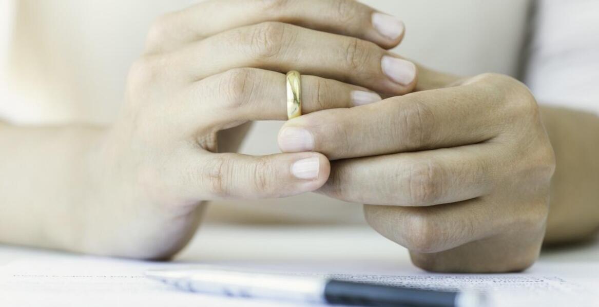 Jakie dokumenty są niezbędne do sporządzenia umowy majątkowej małżeńskiej?