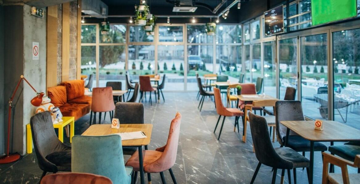 Dlaczego warto zamawiać jedzenie w bistro?