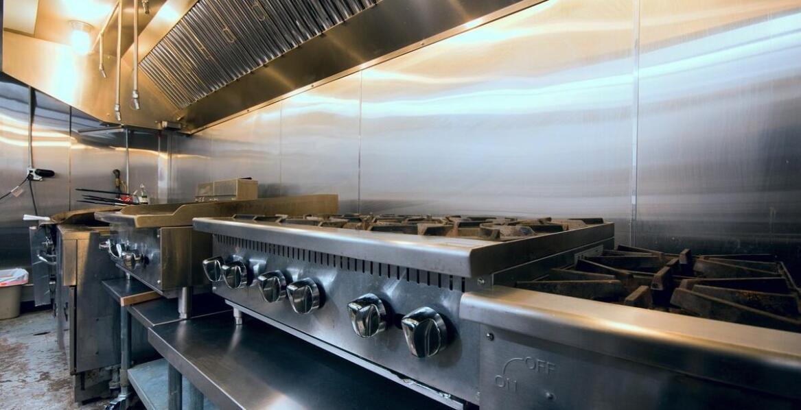 Wybór odpowiednich okapów do różnych typów kuchni gastronomicznych