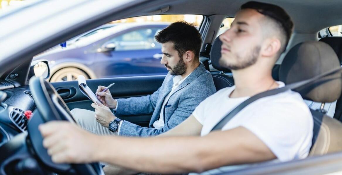 Wpływ doświadczenia instruktorów na efektywność nauki jazdy