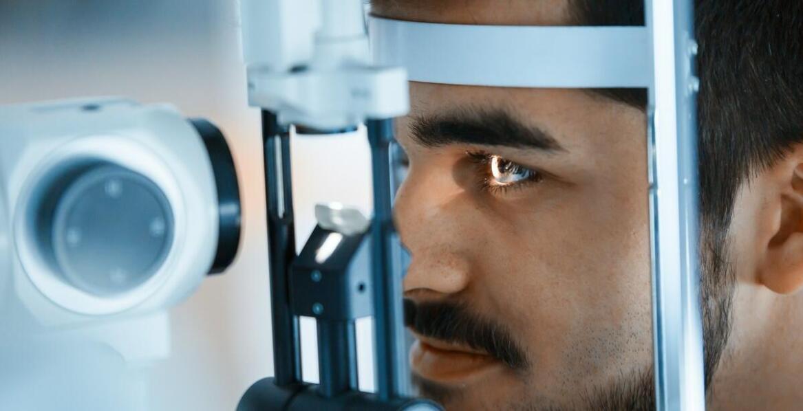 Konsultacja okulistyczna dla kierowców zawodowych – co warto wiedzieć?