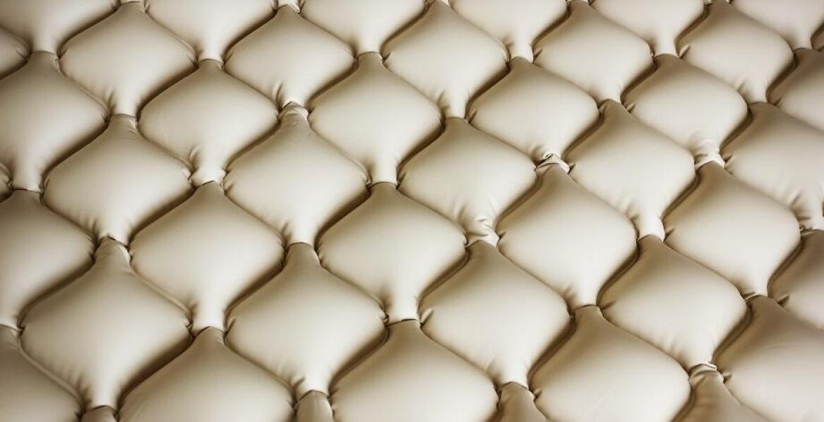 Materac przeciwodleżynowy a rehabilitacja: jak to działa?