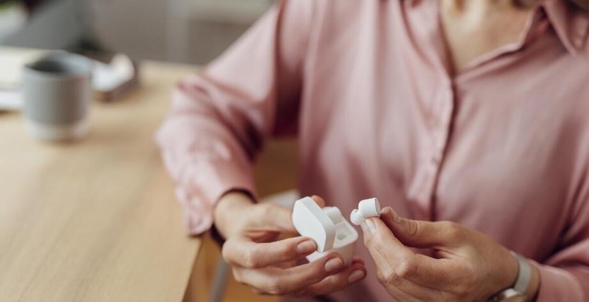 Słuchawki bezprzewodowe douszne – recenzja najnowszego modelu