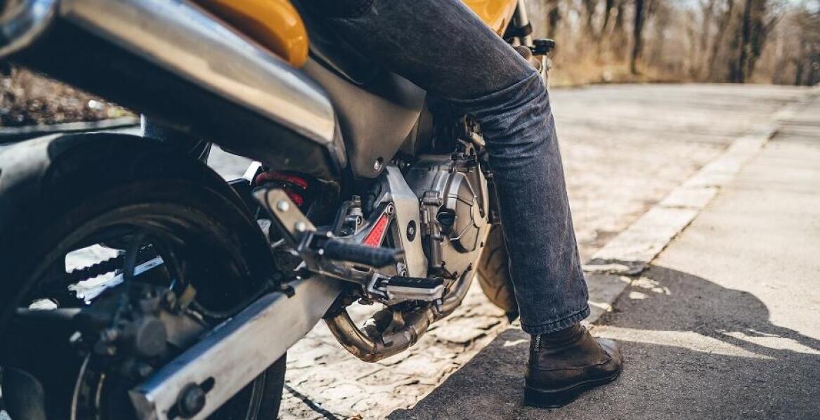 Bezpieczeństwo przede wszystkim: crash pady Supermoto dla sportowców