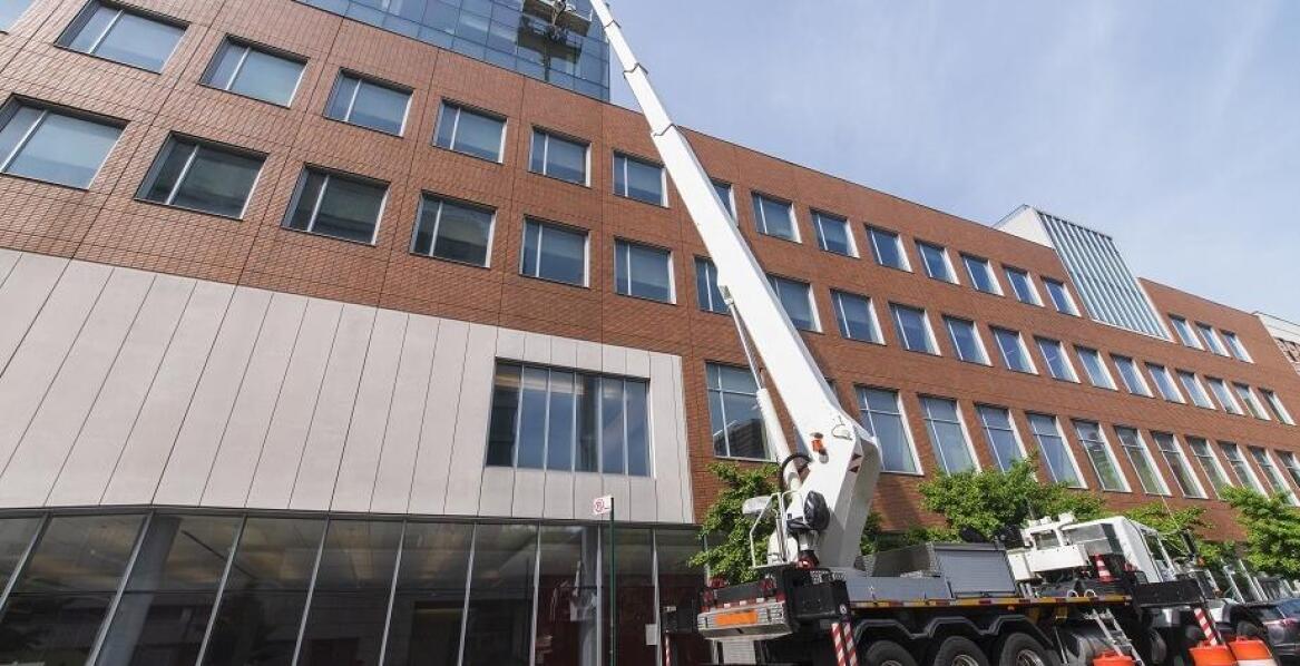 Znaczenie regularnej kontroli technicznej urządzeń używanych w pracach wysokościowych