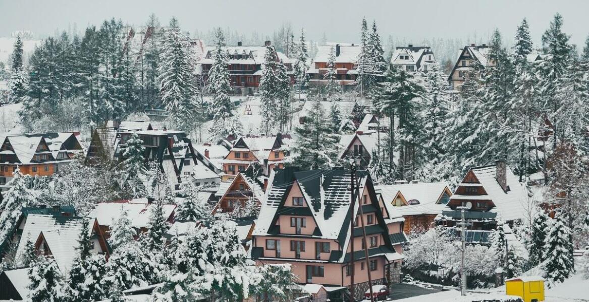 Noclegi w Wiśle: Bliskość szlaków turystycznych i wyciągów narciarskich