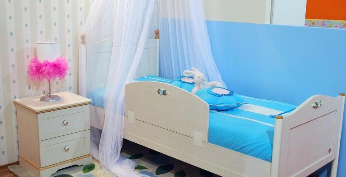 Różnorodność kolorystyczna łóżek dziecięcych i jej znaczenie