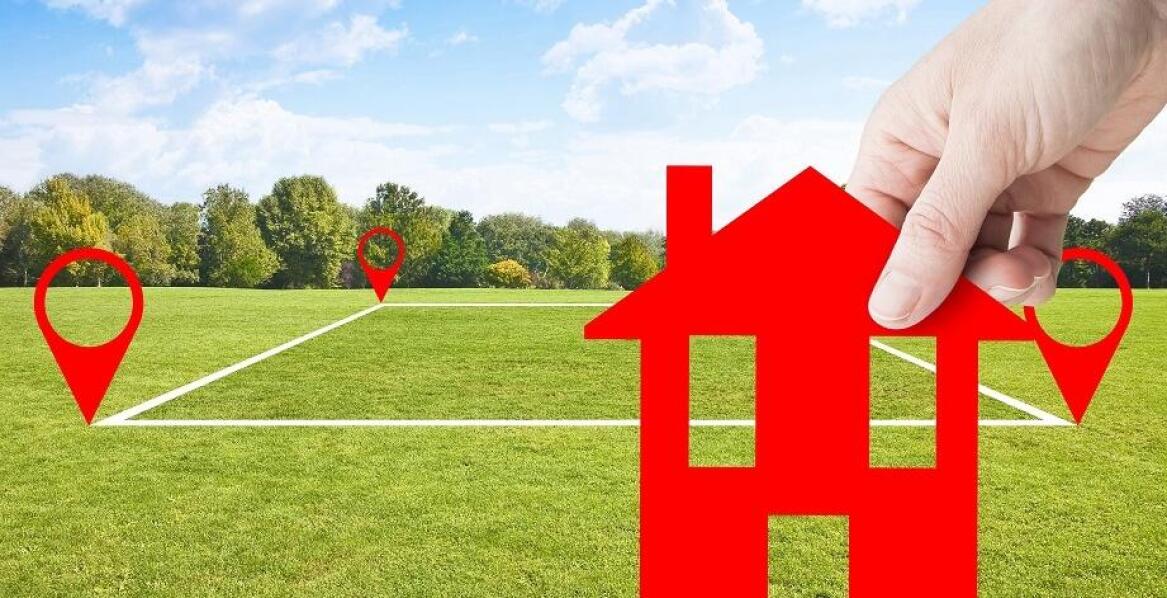 Jakie aspekty środowiskowe uwzględnić przy wyborze działki budowlanej?