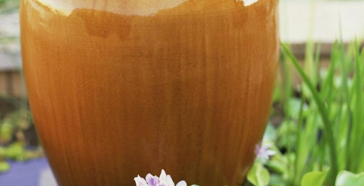 Poradnik wyboru urny: materiały i wzory dostępne na rynku