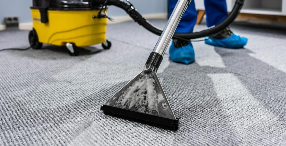 Profesjonalne pranie wykładzin dywanowych w obiektach komercyjnych