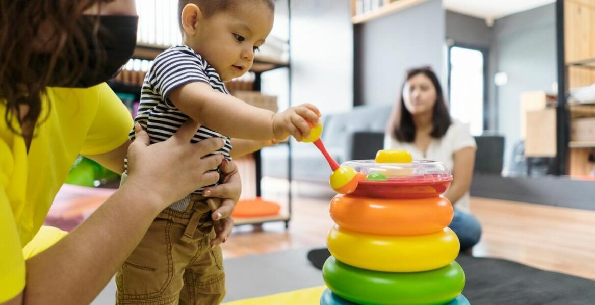 Znaczenie współpracy rodziców z terapeutami SI