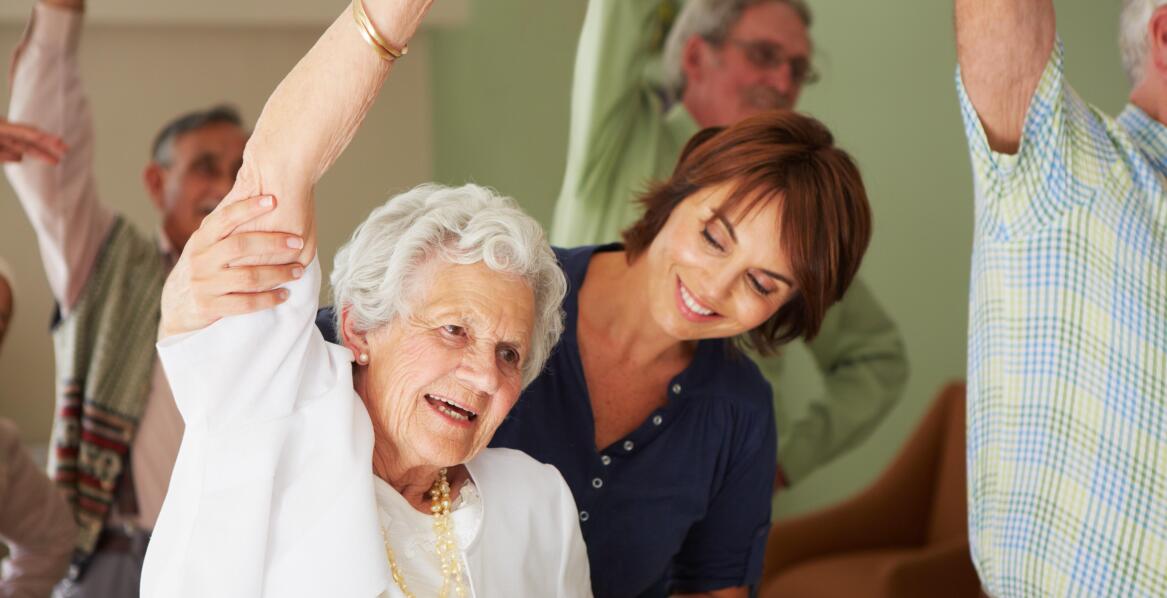 Skuteczne metody rehabilitacji dla seniorów w zakładzie opiekuńczym