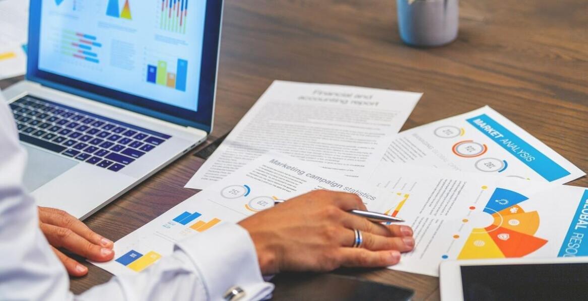 W jaki sposób audyt księgowy wpływa na poprawę strategii finansowej przedsiębiorstwa?