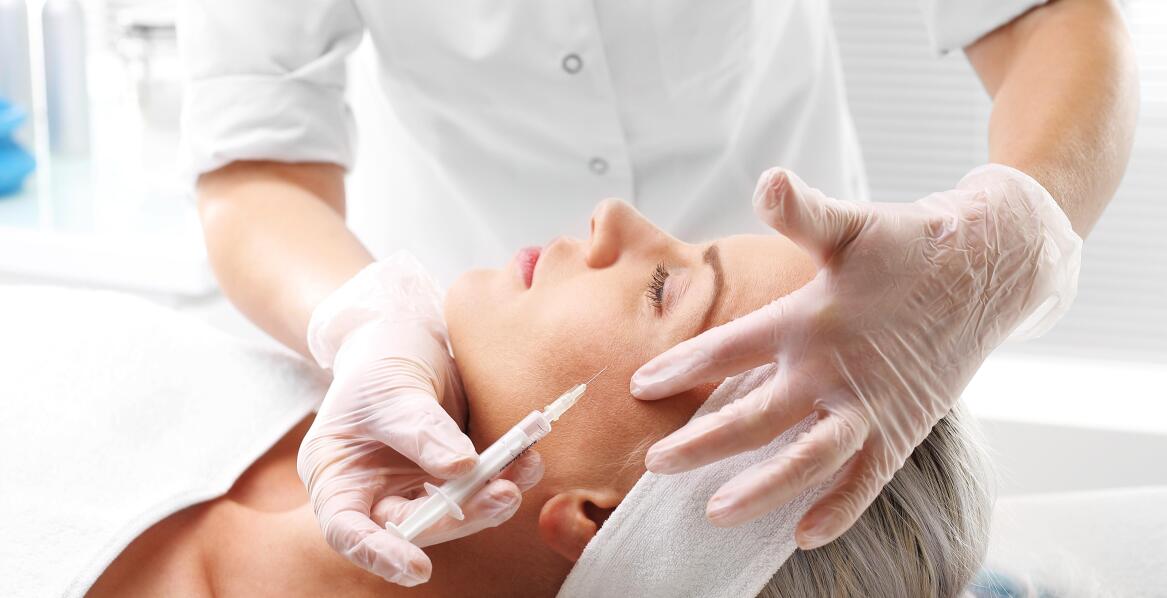Mezoterapia igłowa kontra zmarszczki mimiczne wokół oczu