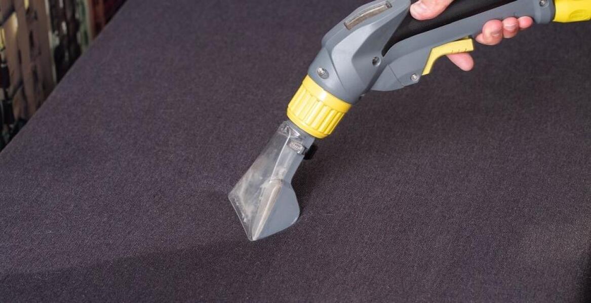 Rola profesjonalnego prania tapicerki meblowej w utrzymaniu higieny wnętrz