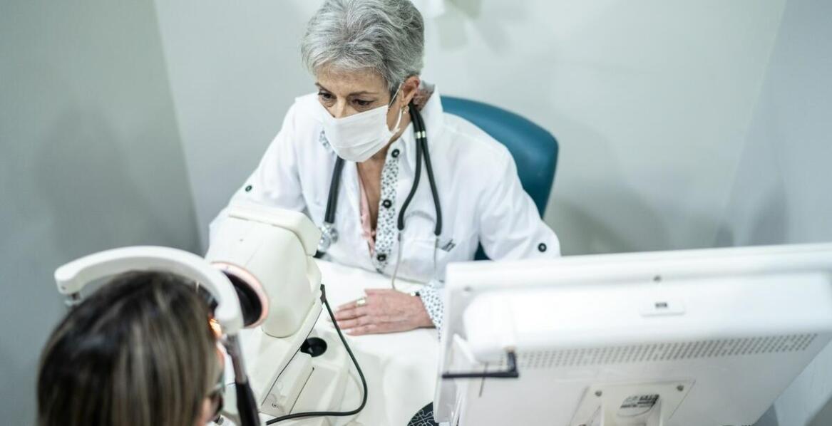 Dlaczego warto wykonać badanie suchego oka w renomowanej klinice?