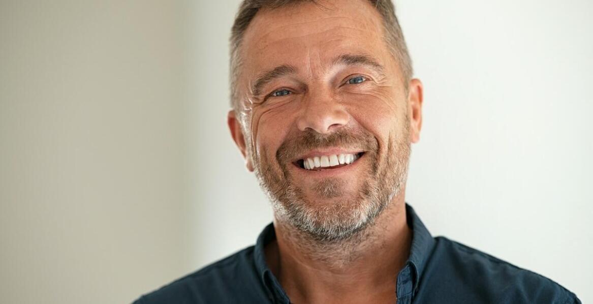 Jak implanty zębowe mogą poprawić komfort życia pacjenta?