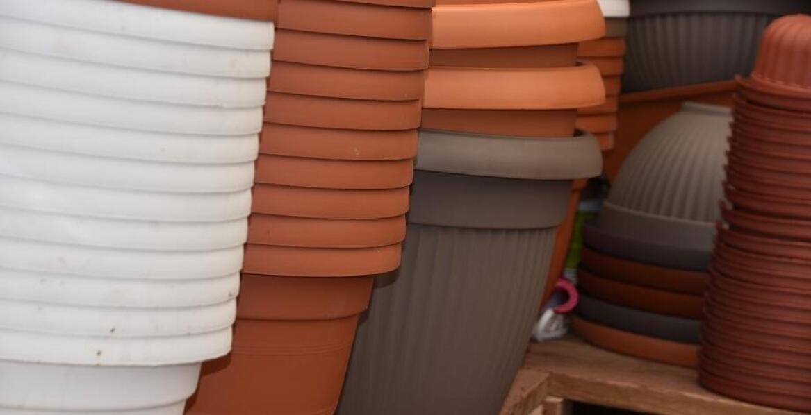 Doniczki plastikowe: praktyczne rozwiązanie dla nowoczesnych ogrodów