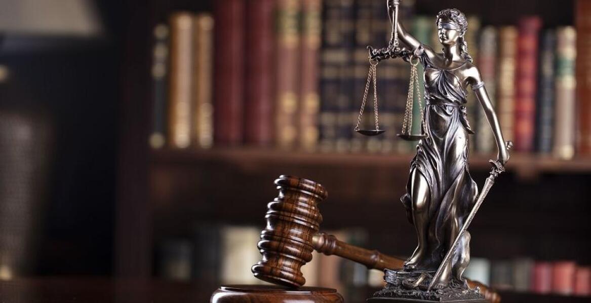 Prawne aspekty relacji pracodawca-pracownik – jak kancelaria może pomóc?