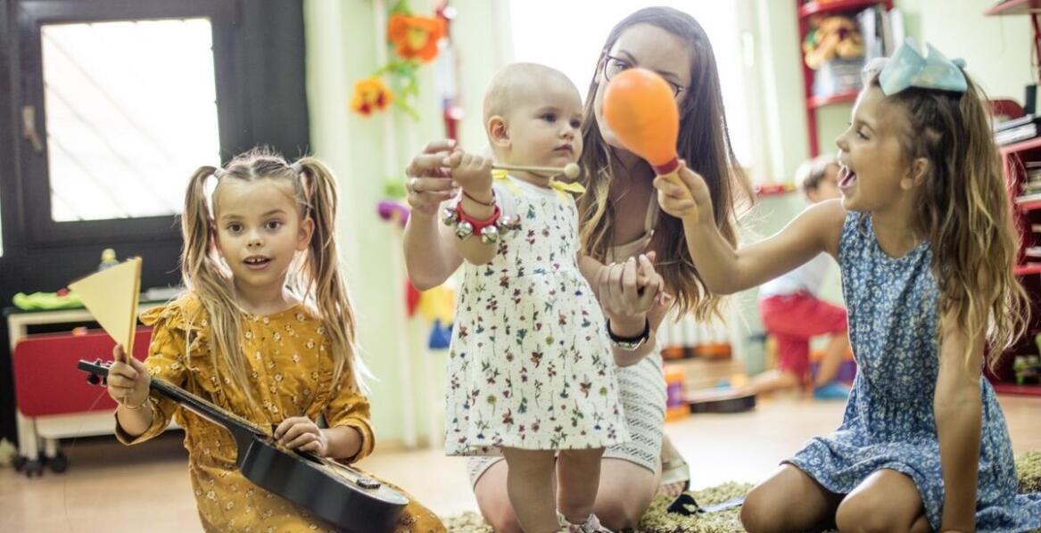 Zajęcia muzyczne dla dzieci – jakie korzyści przynoszą?