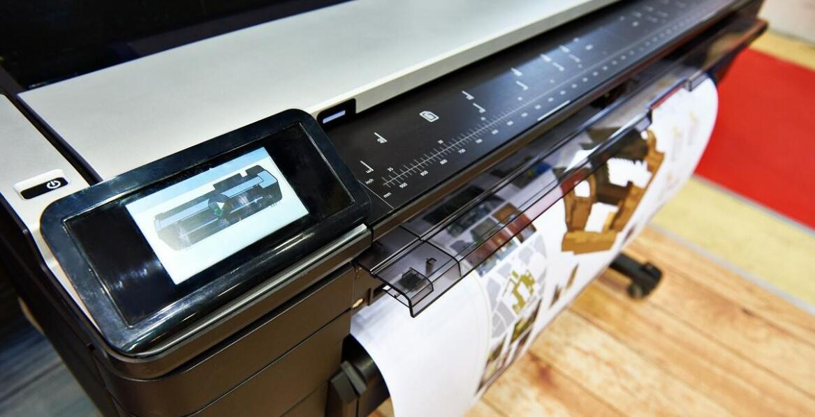 Jakie funkcje oferują drukarki w kontekście bezpieczeństwa danych?