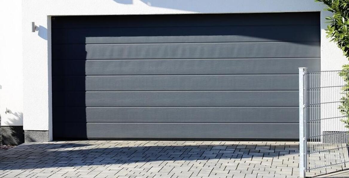 Jakie są główne zalety funkcjonalne bram segmentowych?