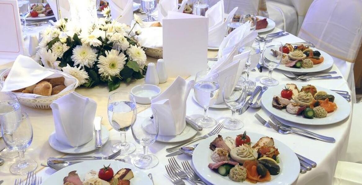 Catering na wesele – różnice w cenach w zależności od regionu