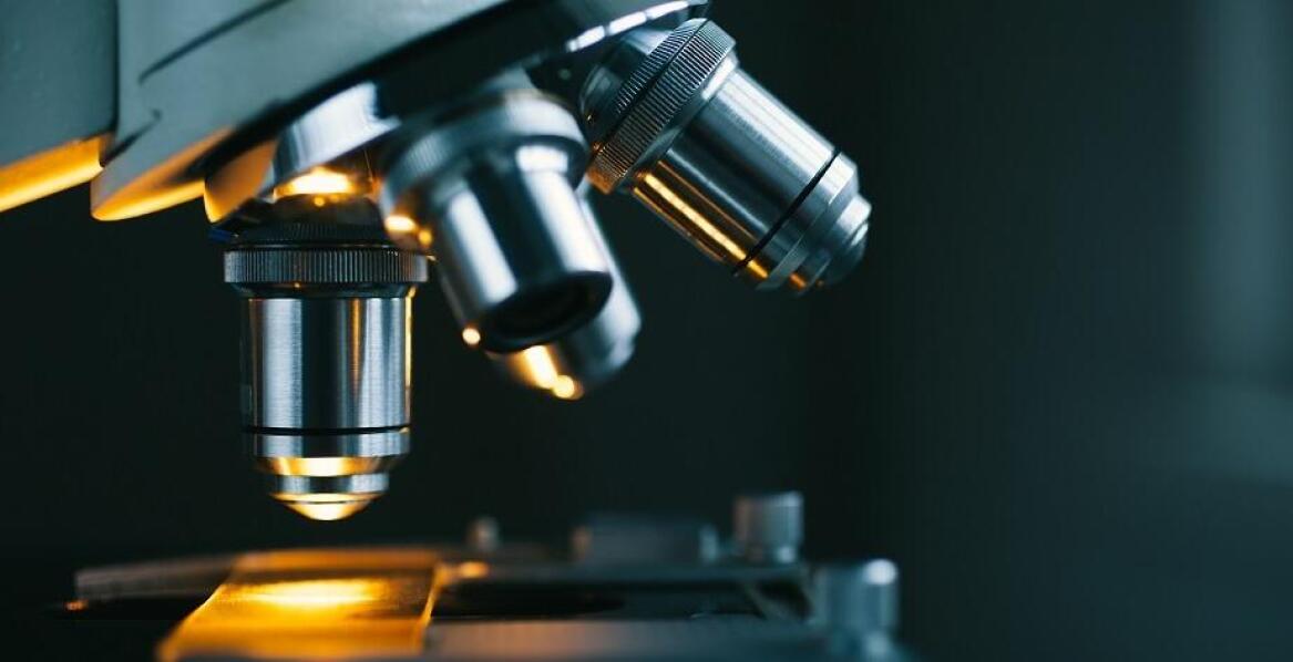 Rola mikroskopu jubilerskiego w procesie grawerowania