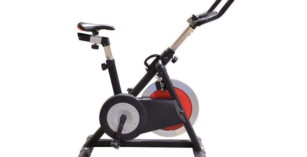 Jak rower spiningowy wpływa na efektywność treningu cardio?