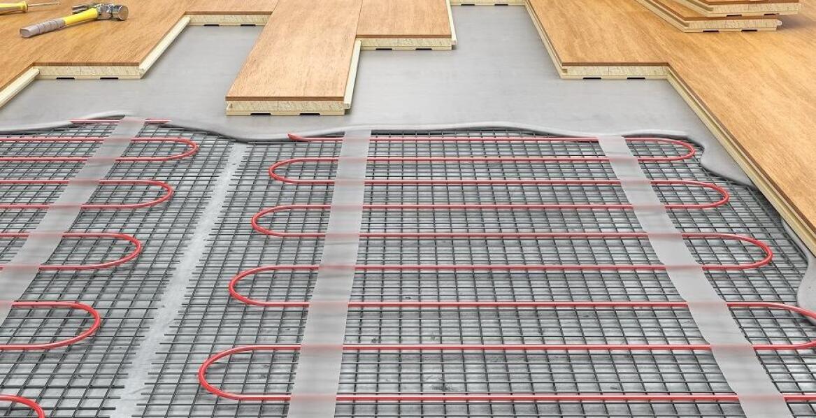 Jak wybrać odpowiedni podkład pod panele dla ogrzewania podłogowego?