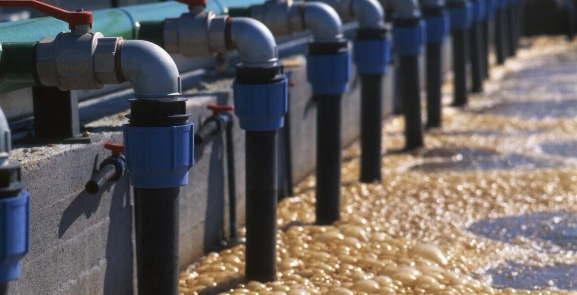 Jak regulacja pH wpływa na procesy oczyszczania ścieków przemysłowych?