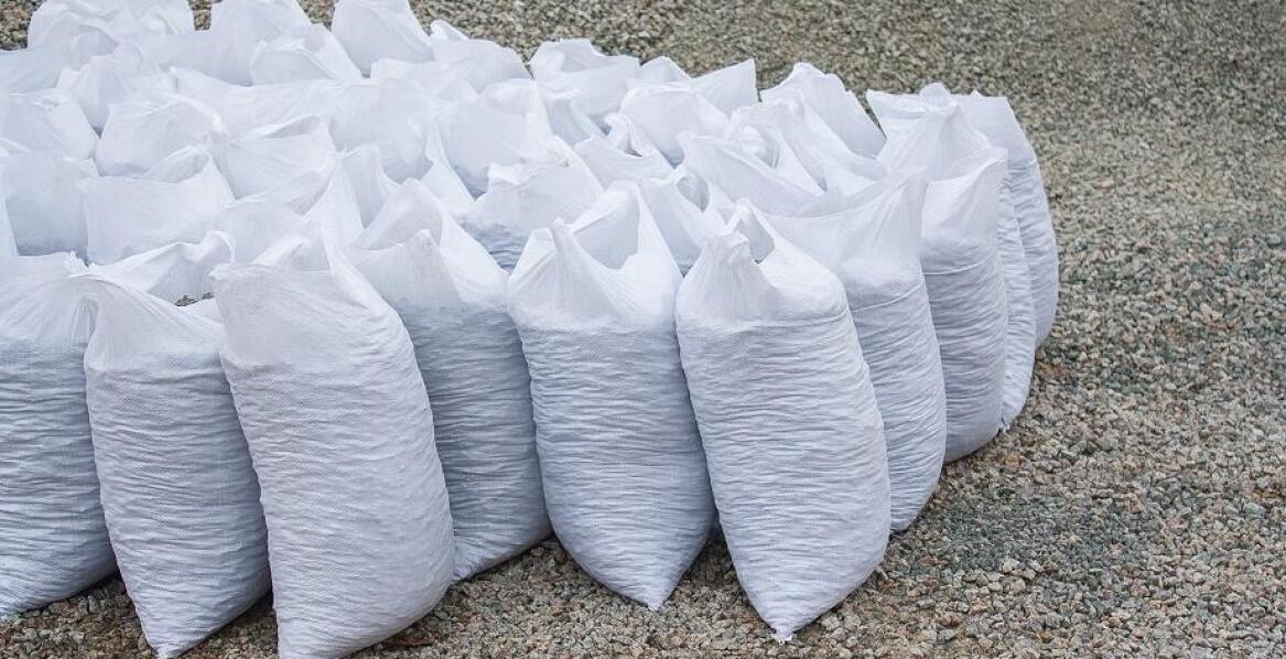 Co świadczy o wytrzymałości worków z siatki na kamienie?