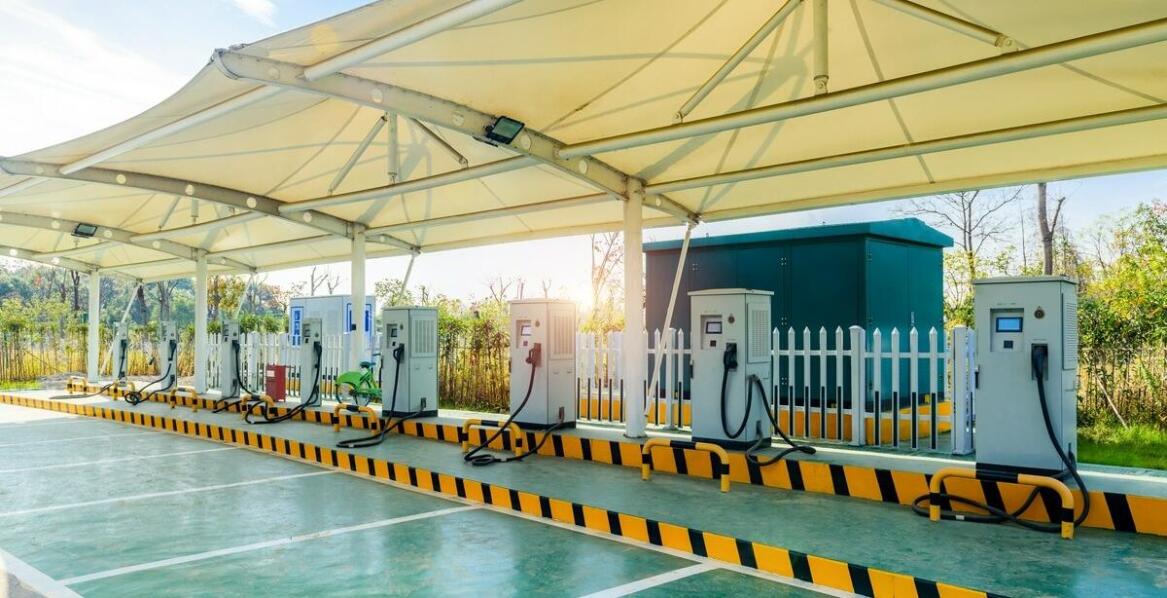 Trendy rynkowe: przyszłość systemów samoobsługowych w branży paliwowej